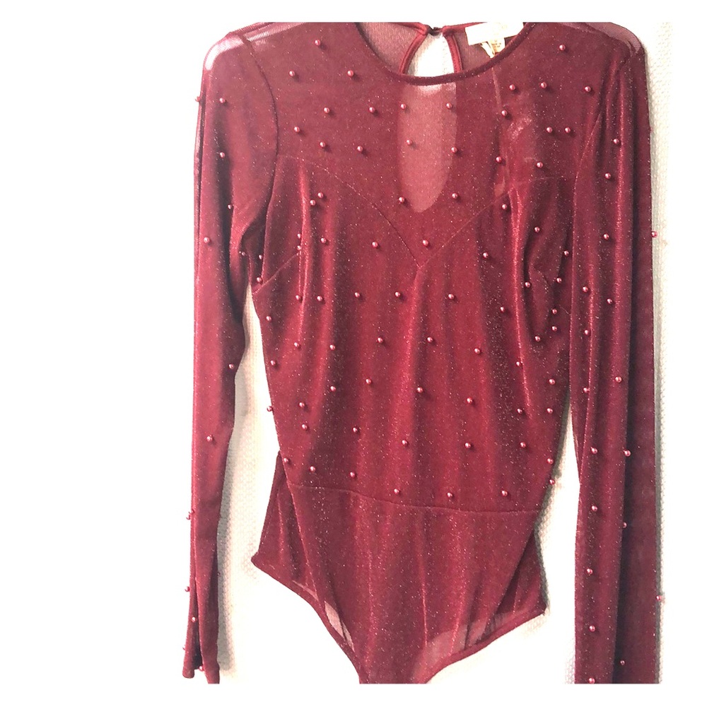 new long sleeve body with pearls